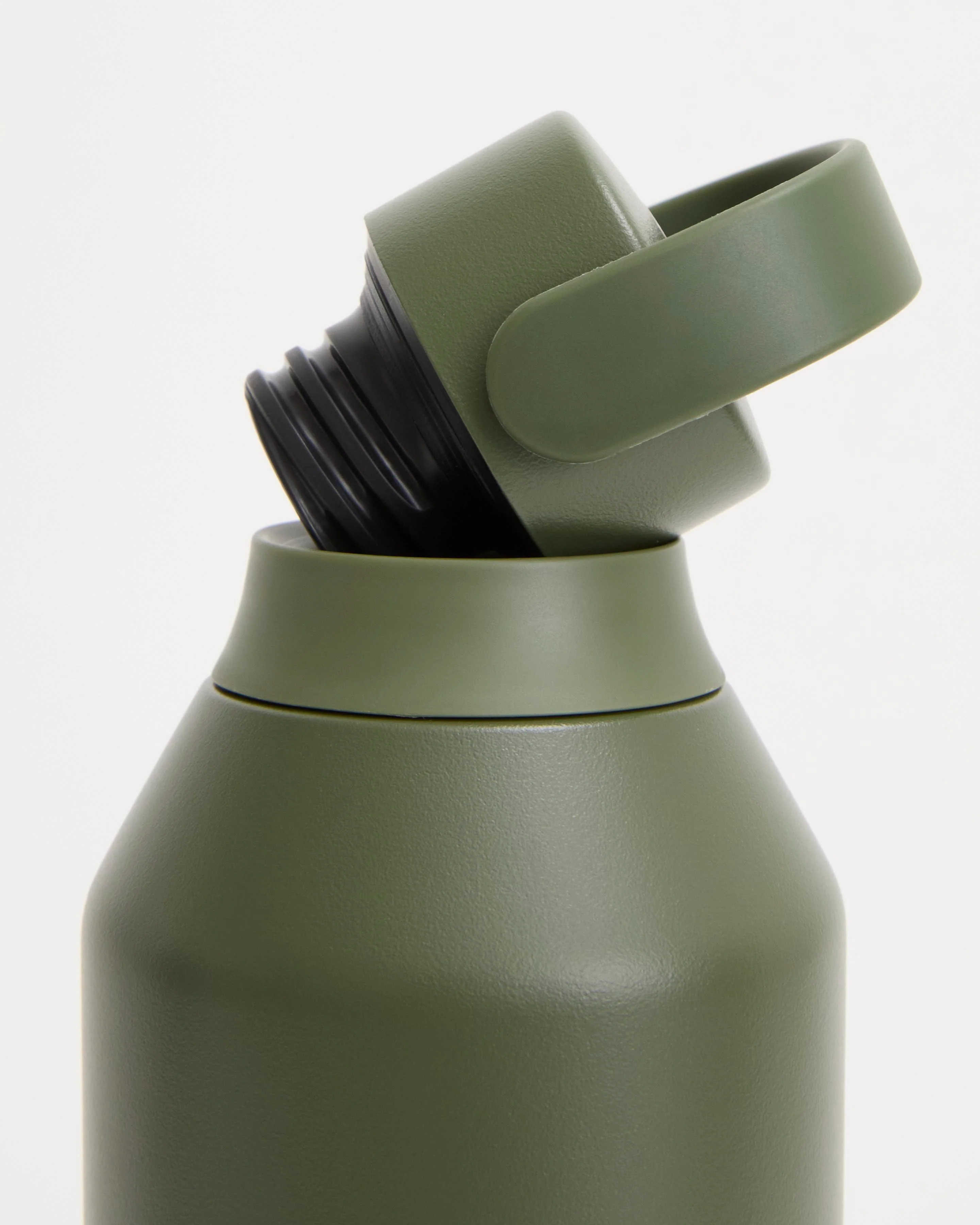 Cargo Green Water Bottle - Image 5